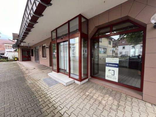 Schaufensterbereich, Eingang