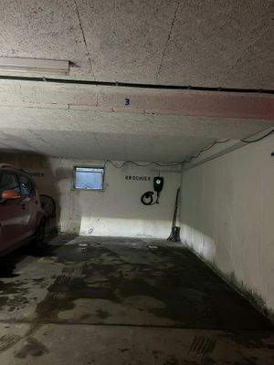 Tiefgaragenstellplatz KG