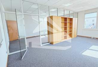 Büro inkl. Einbauschrank