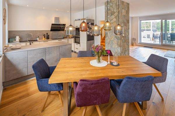 Küche und Essbereich