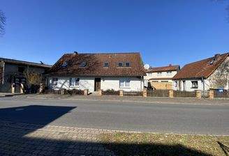 Ansicht Hofladen Haus und Garage