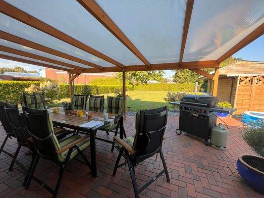 Überdachte Terrasse