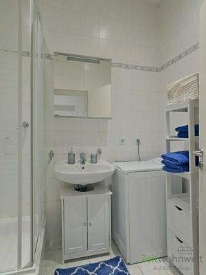 Waschmaschine im Bad