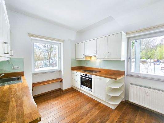 Hochwertige Küche EG