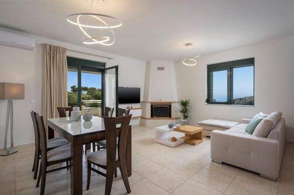 Kreta, Afrata: Premium-Villa mit Meerblick zu verkaufen