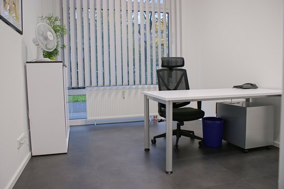 Büroraum 1.2 (1.OG)