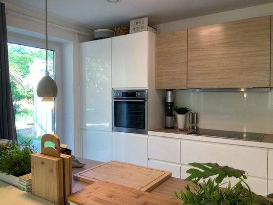 Hochwertige Einbauküche