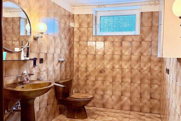 Duschbad im Kellergeschoss