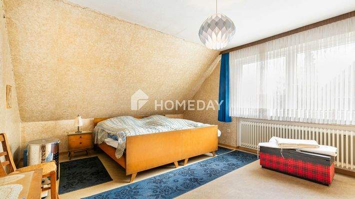 1. OG Schlafzimmer 1