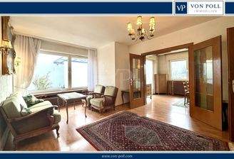 1-2 Familienhaus auf großem Grundstück