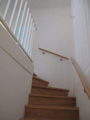 Treppe ins Obergeschoss