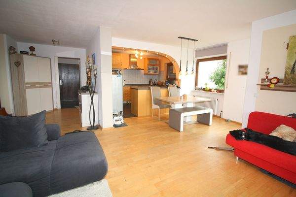 Wohnbereich/Blick zum Flur