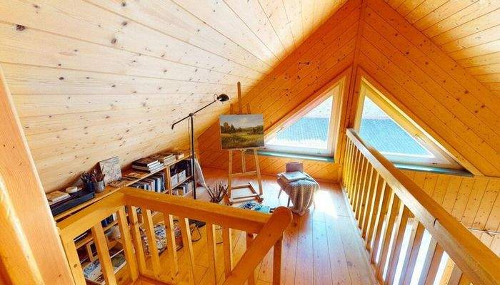 Ausstattungsbeispiel Treppenaufgang/Empore Wohnung OG/DG