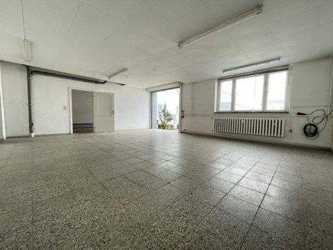 Niederwiesa Halle, Niederwiesa Hallenfläche