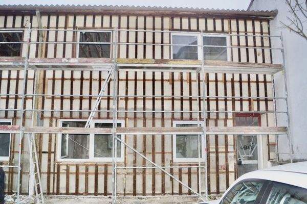 Außenisolierung entfernt