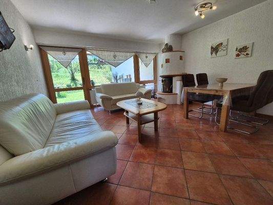 Das Wohnzimmer ( Teilansicht...)