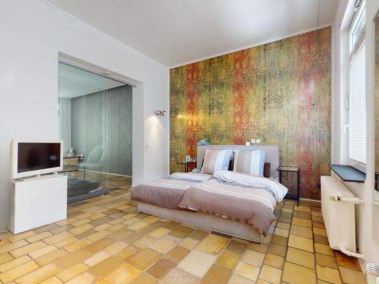 Großzügiges Schlafzimmer