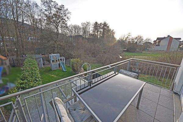 Blick in Ihren Garten und Wald