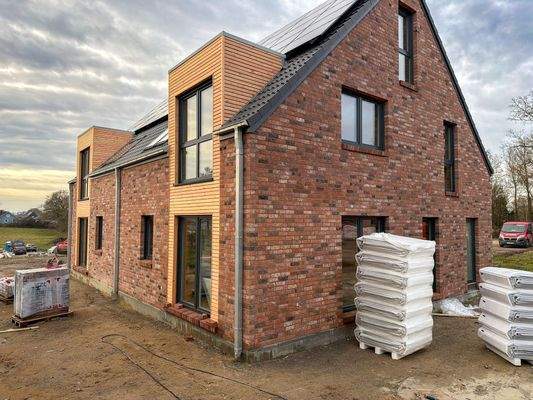 Hausansicht seitlich hinten