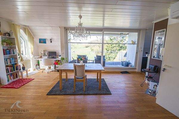 Obergeschoss - Blick auf die wunderschöne Loggia