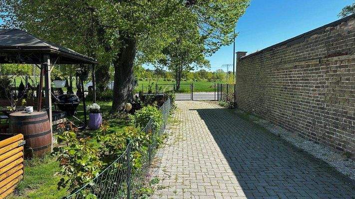 weitere Einfahrt.jpg