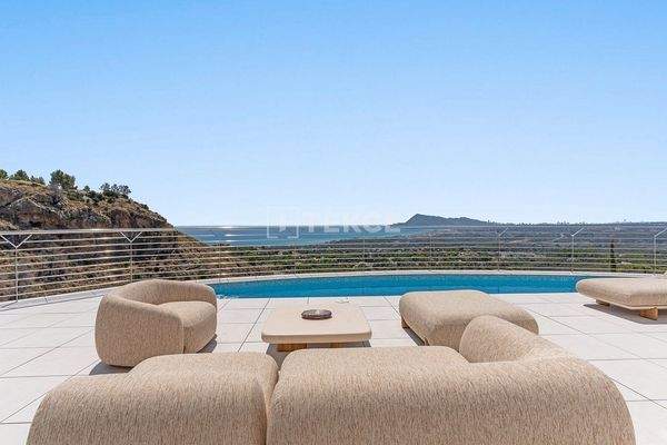 5-Bedroom Villa with Sea Views in Altea Alicante