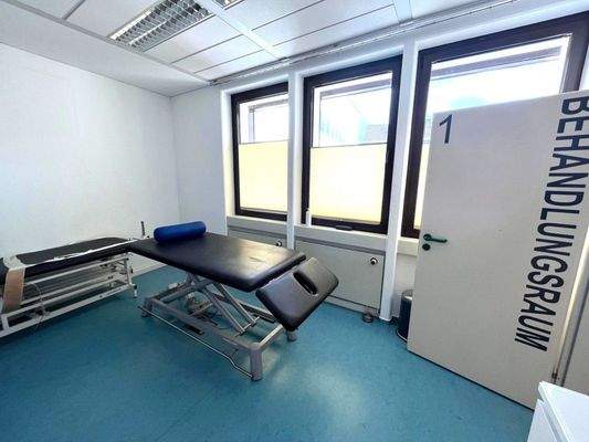 Behandlungszimmer 1