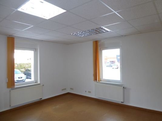 Büro EG