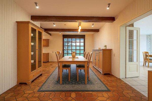 200-8560_Diele_gestaged