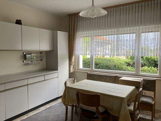 EG: Küche Richtung Fenster