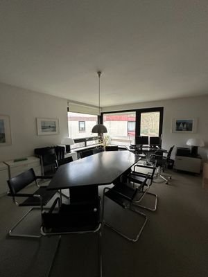 Großer Büroraum