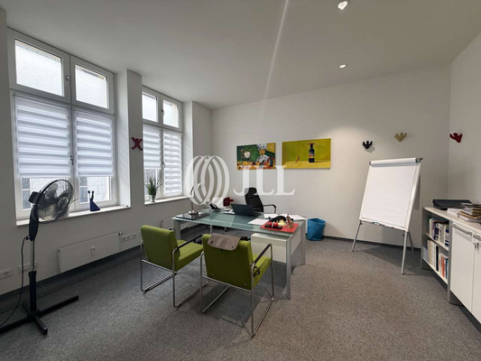 Innenansicht - 1. OG - JLL