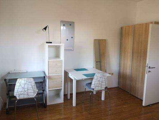 Zweites Schlafzimmer