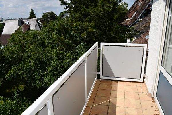 33 DG APP5 - Balkon.JPG