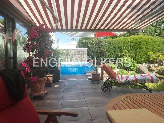 Großzügige Terrasse