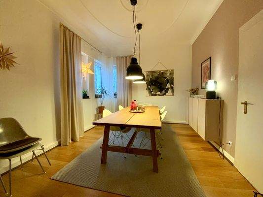 Wohn-/ Esszimmer