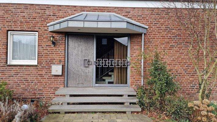 hochwertiger Eingangsbereich