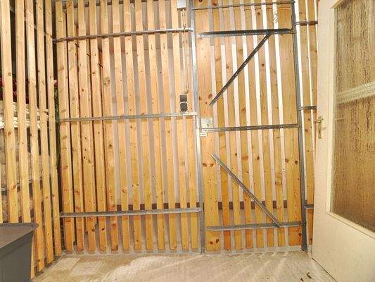 Kellerabteil mit Strom & Licht