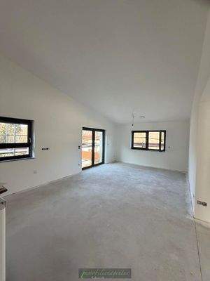 Küche - ins Esszimmer blickend