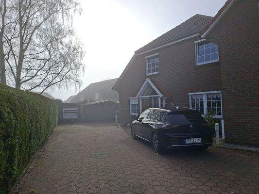 Stellplatz vor dem Haus