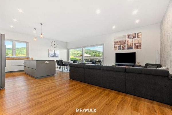 Koch-/Wohn-/Essbereich