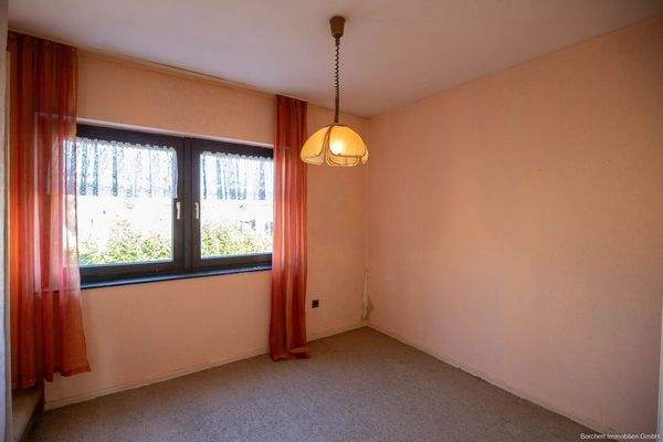  Zimmer  2 im Obergeschoss