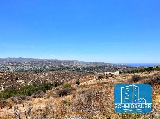 Kreta, Kamilari: Grundstück am Rande eines touristischen Dorfes zu verkaufen