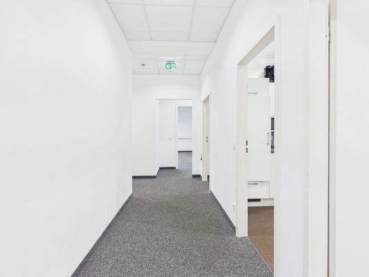 Flur Sanitär / Küchenbereich