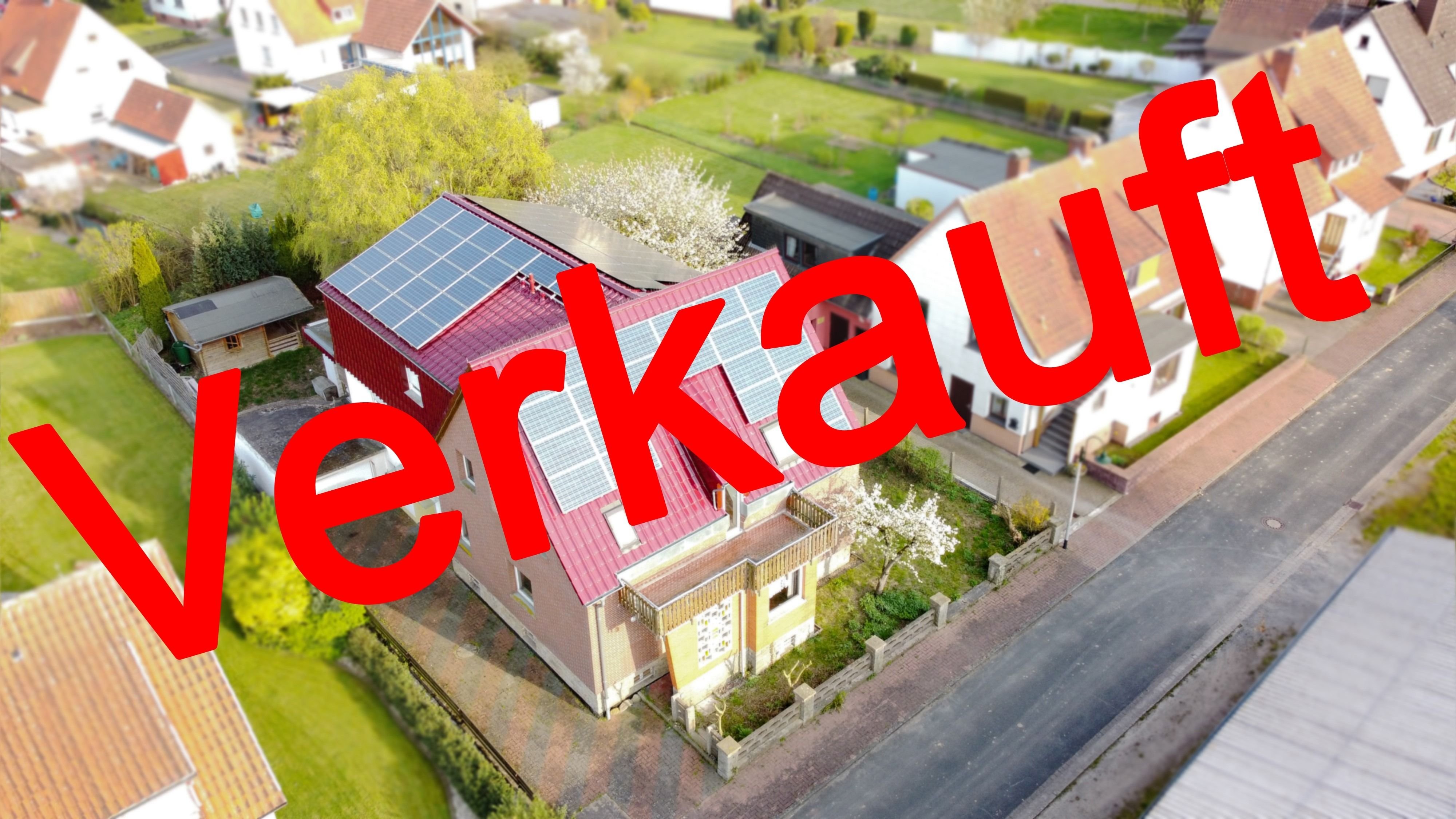 Mehrgenerationenhaus Mit Ca. 300 M² Wfl. Und 17 KWh PV-Anlage - Jung ...