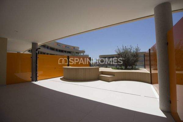 Flat with Large Terrace and Modern Style in Fuengirola