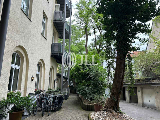 Innenhof - JLL