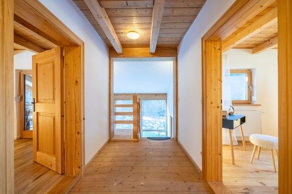 Diele Obergeschoss mit Kinderzimmern Südwest und Südost