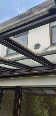 Glasüberdachung der Terrasse