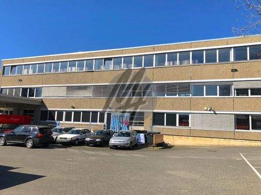 INFOS UNTER: 06171-586000